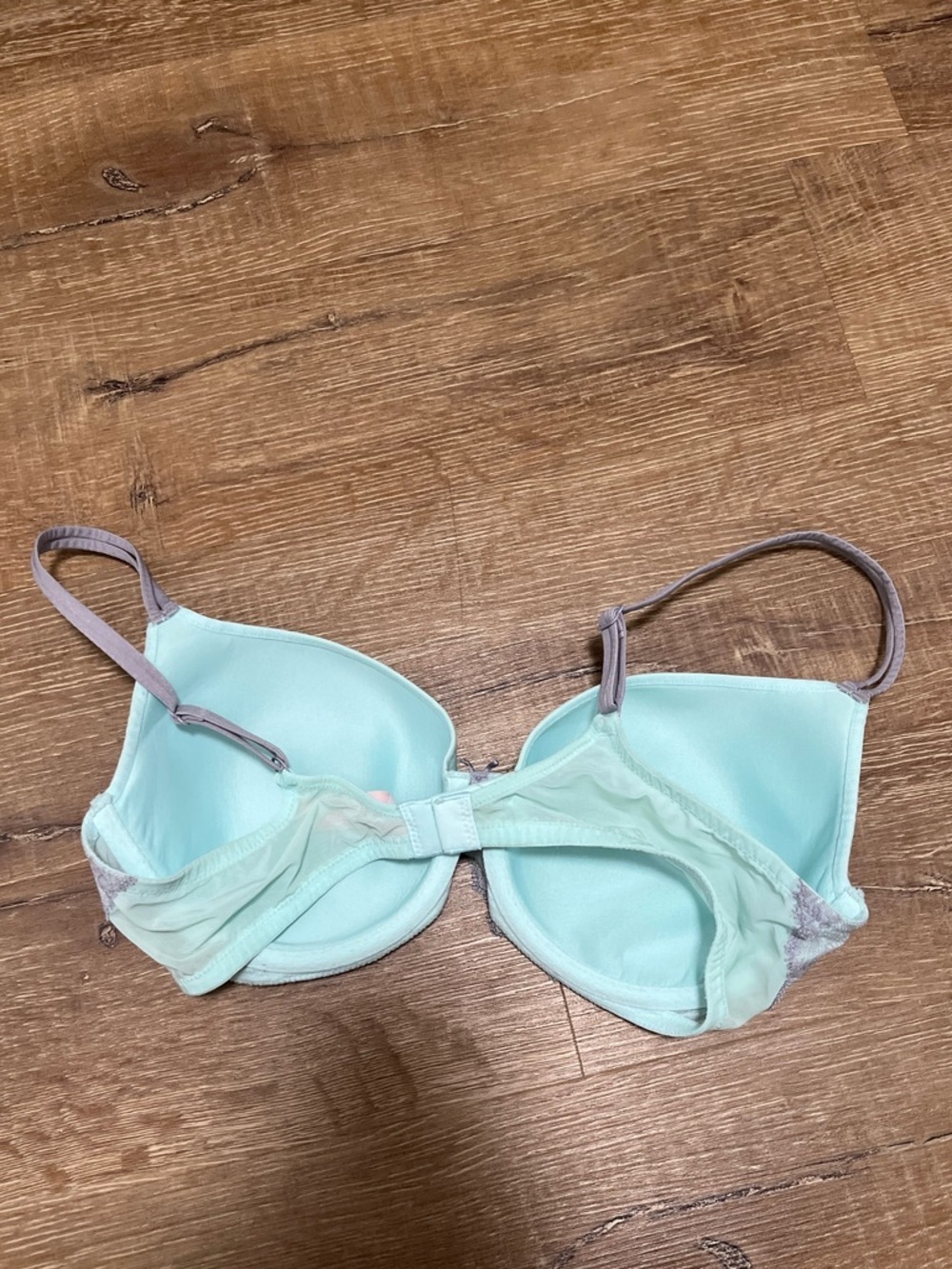 Victoria’s Secret Light Blue Lace Trim T-Shirt Bra Size 36D - Picture 2 of 9